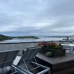 Seaview 4 Beds Central Stylish Apartment Sorenga